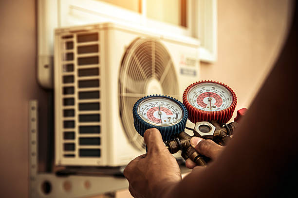 Professional Hvac technician working in Canal Point, FL